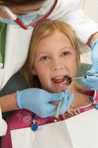 Wyrywanie zęba u dzieci - co warto wiedzieć?