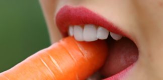 Jak wybielić zęby domowymi sposobami?