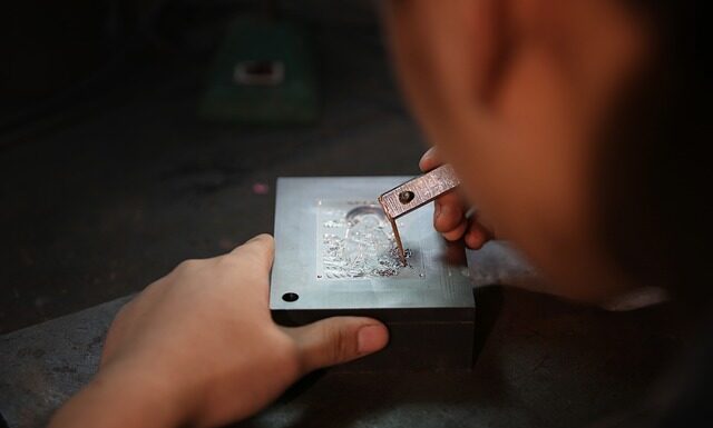 Komu przysługuje świadczenie pielęgnacyjne nad osobą starszą?