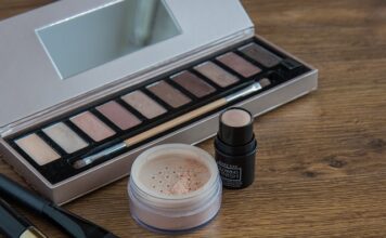 Co zrobić żeby korektor nie wchodził w zmarszczki pod oczami? Co zrobić żeby korektor nie wchodził w zmarszczki pod oczami?