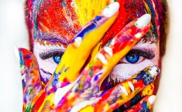 Jak po kolei zrobić makijaż?