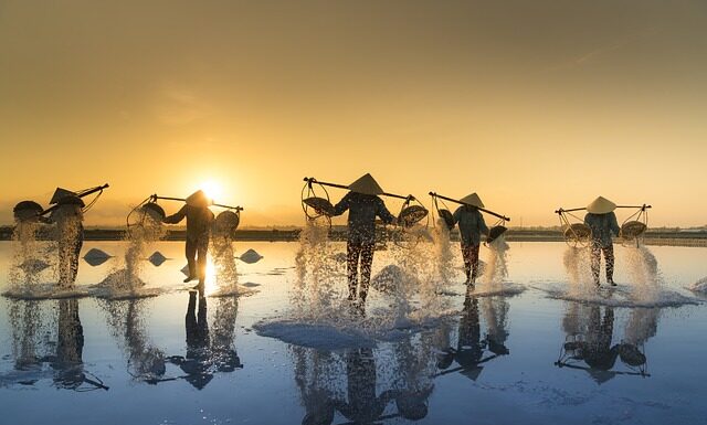 Czym zastąpić sól fizjologiczna do oczu?