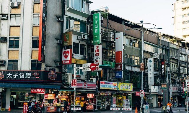 W jakich sklepach można korzystać z karty Seniora?