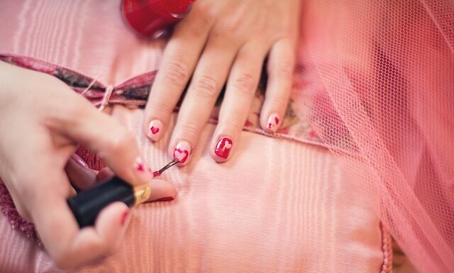 Gdzie trzymać rzeczy do paznokci?