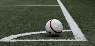 Jaka piłka nożna dla 4 latka?