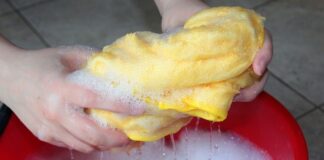 Jaki płyn do czyszczenia okularów z antyrefleksem?