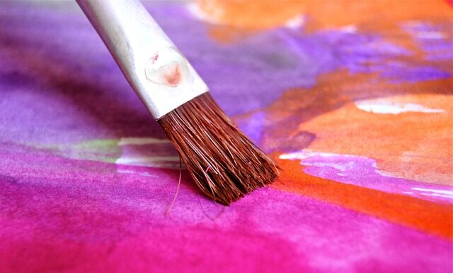 Czy pędzel do podkładu trzeba moczyć? Czy pędzel do podkładu trzeba moczyć?