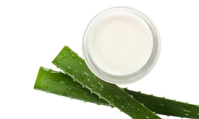 Na co stosuje się maść Triderm?