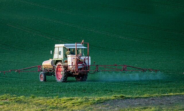 Ile lat glifosat utrzymuje się w glebie? Ile lat glifosat utrzymuje się w glebie?